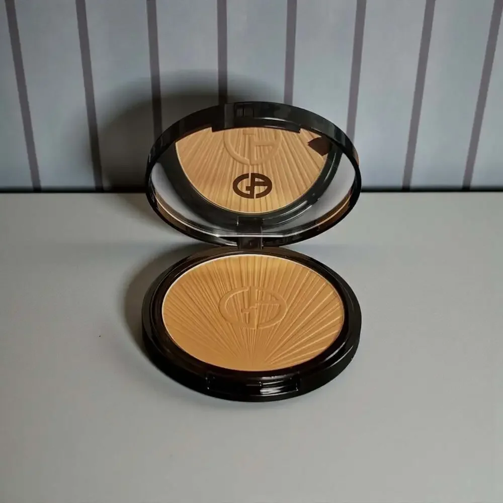 Armani Beauty Luminous Silk Creamy Bronzing Powder 90 Golden Sunrays 0.63 oz